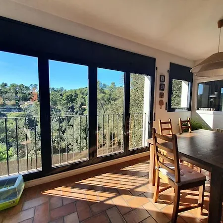 Tranquilidad Cerca De Barcelona Apartment Molins de Rei Exterior photo